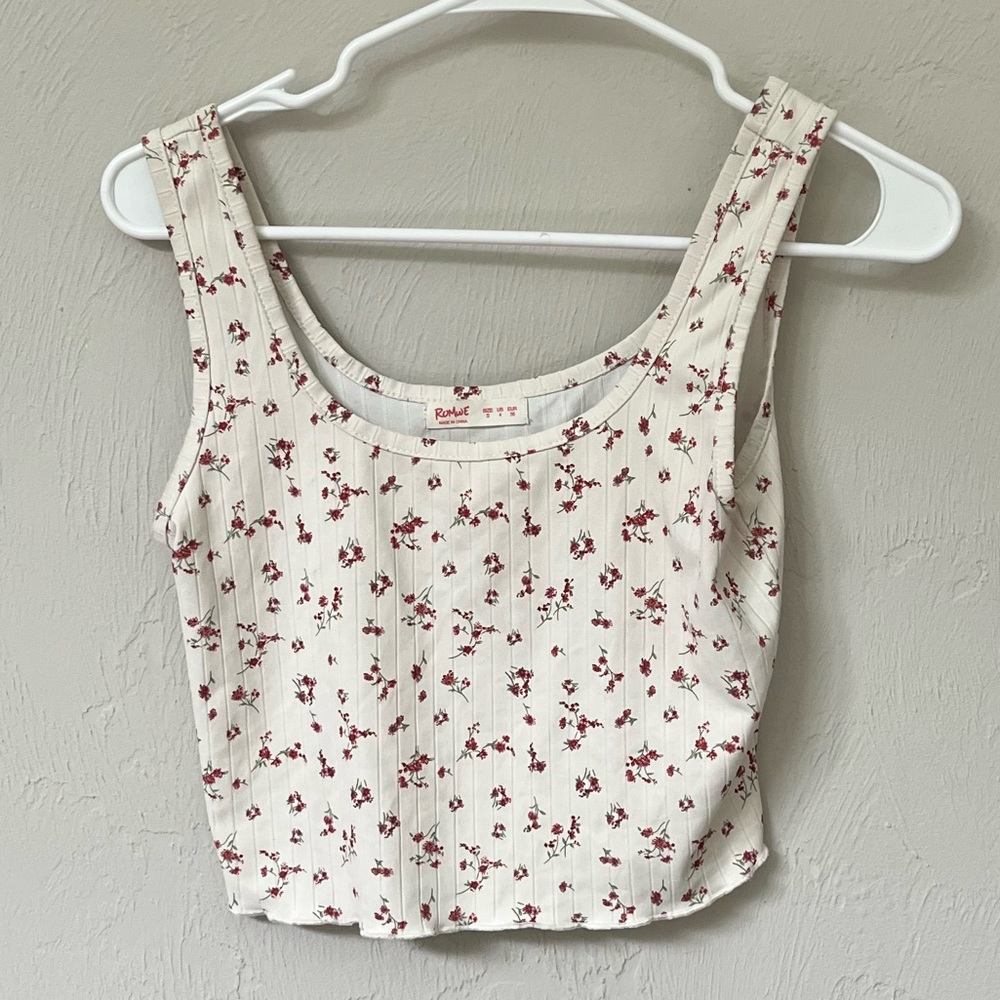 floral tank top